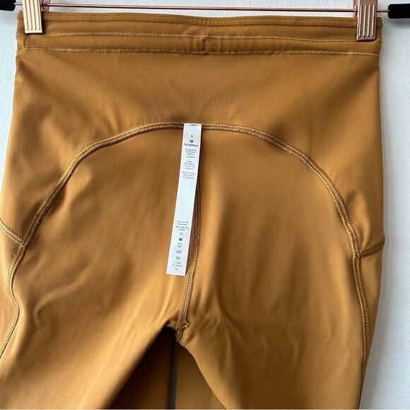 Lululemon Swift Speed High-Rise Tight 28"
Spiced Bronze - Picture 9 of 13